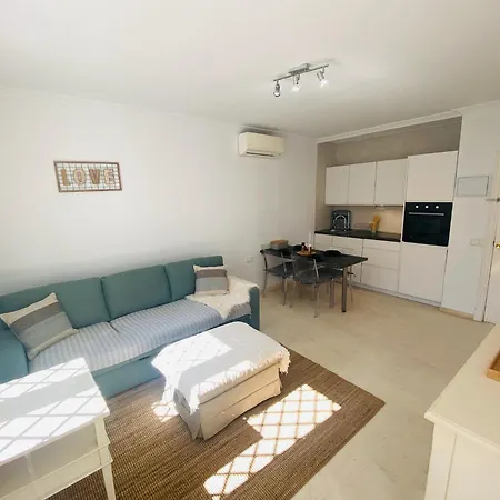 Villa In Sotogrande Costa 2 Min To The Beach Villa